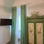بيت للعطل Residenza Storella 18 *